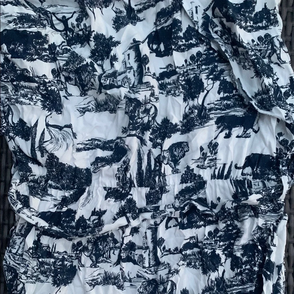 QED London Navy and Cream Patterned Blouse - Picture 7 of 8